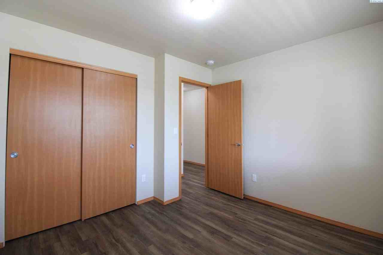 1683 Cactus Loop - Photo 5 of 10