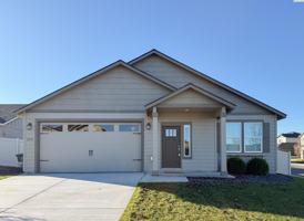 featured image of 2933 Castle Rock Blvd