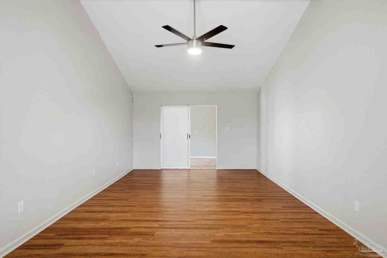 6960 Klondike Rd - Photo 7 of 38