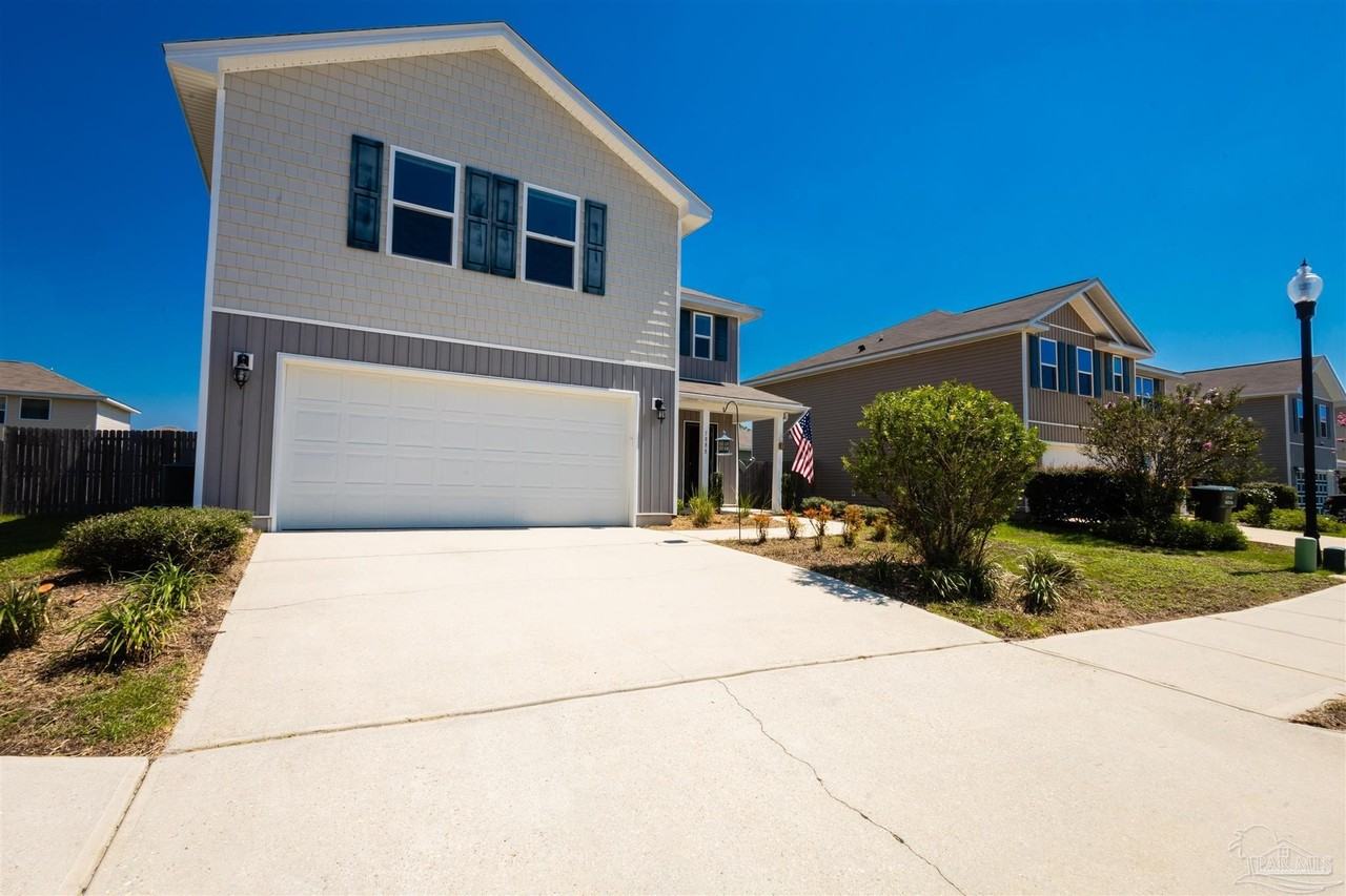 5888 Southern Bell Ct - Photo 4 of 44