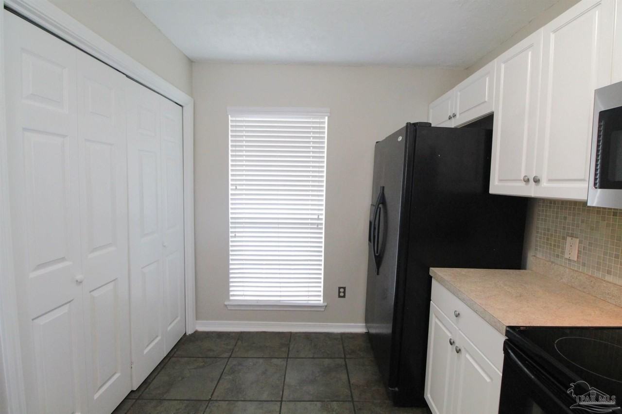 7680 Chablis Cir - Photo 7 of 19