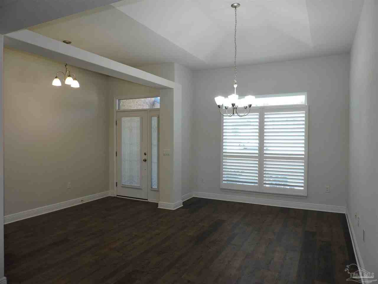 5740 Burr St - Photo 3 of 34