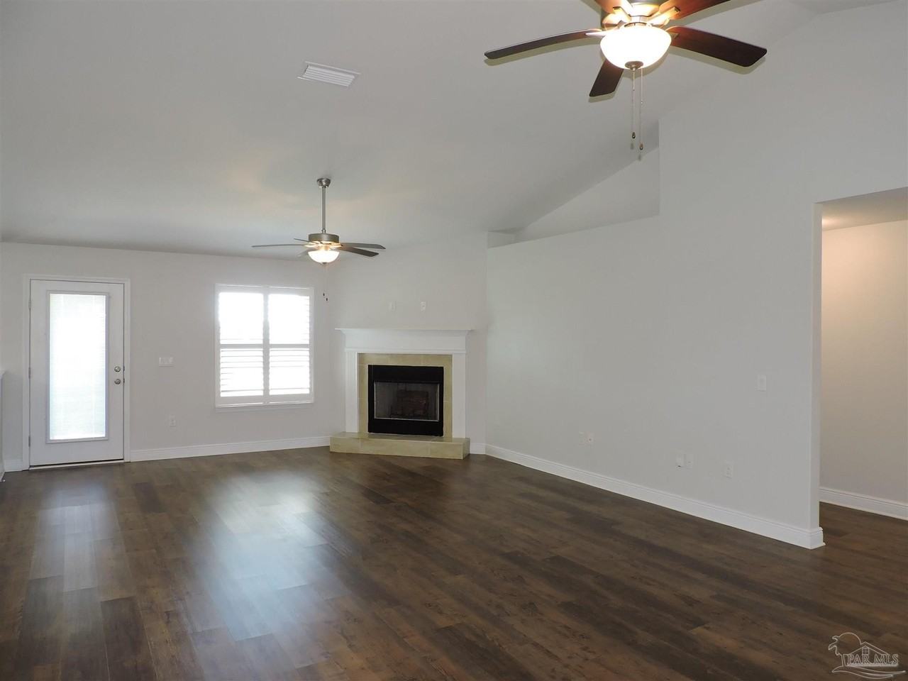 5740 Burr St - Photo 5 of 34