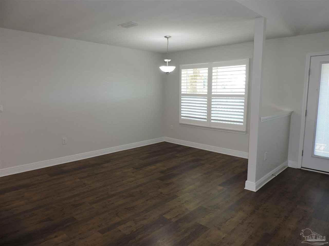 5740 Burr St - Photo 6 of 34