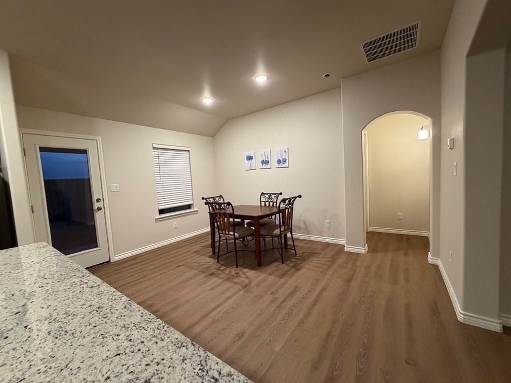 1416 Bajada St - Photo 7 of 21