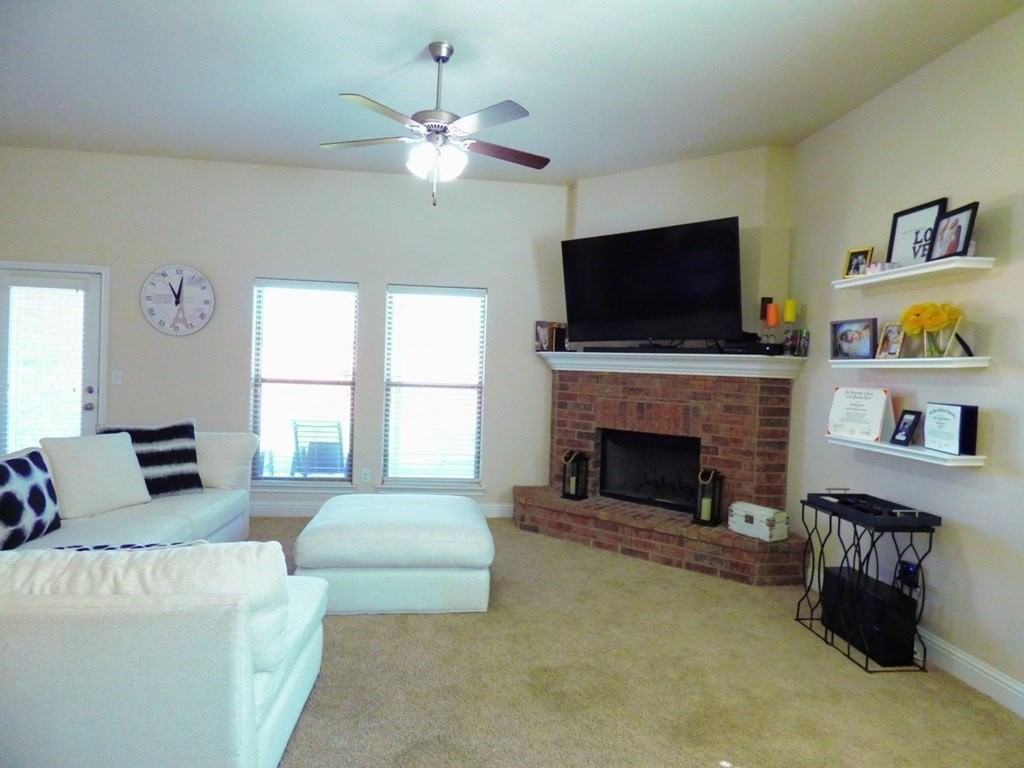 1501 Wrangler Ln - Photo 7 of 13