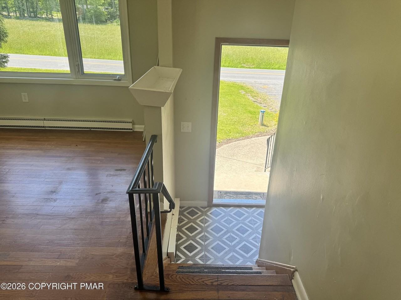 333 Shine Hill Rd - Photo 4 of 20