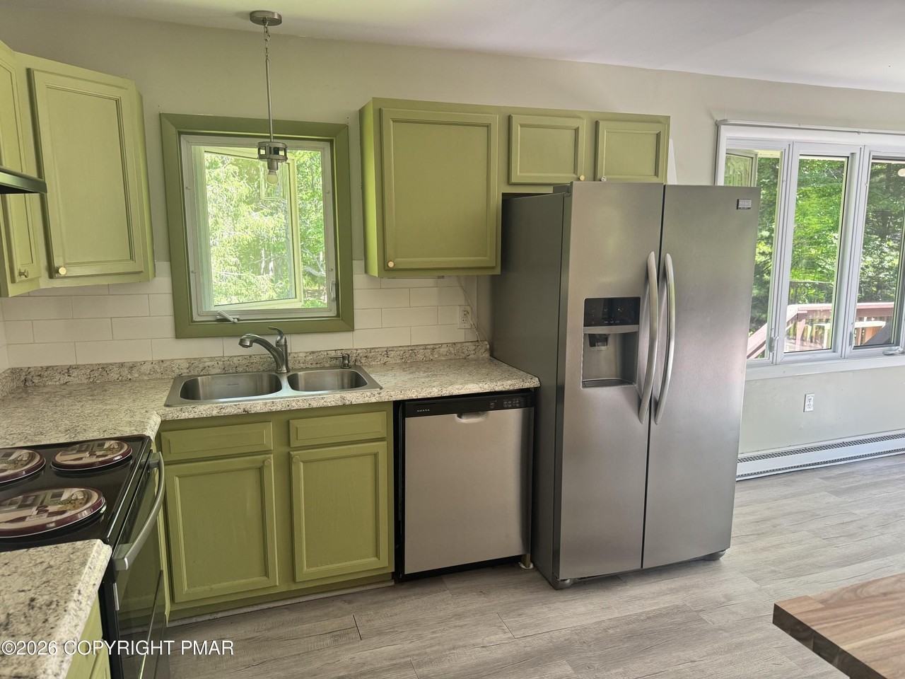 333 Shine Hill Rd - Photo 6 of 20
