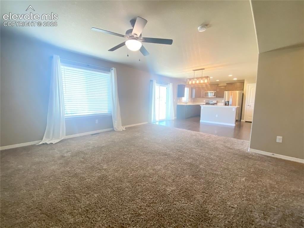 6142 Meadowbank Ln - Photo 7 of 20