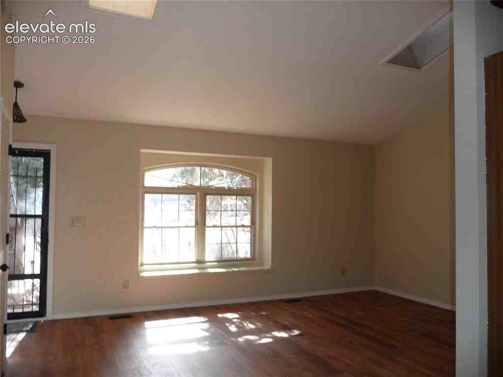 6030 Sailing Ct - Photo 2 of 18