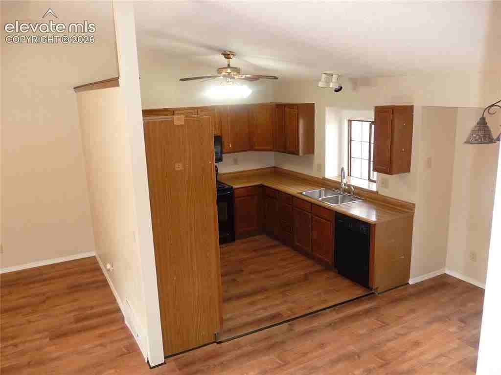 6030 Sailing Ct - Photo 4 of 18
