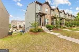 featured image of 1006 Bayrose Cir