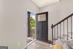 1006 Bayrose Cir - Photo 3 of 32