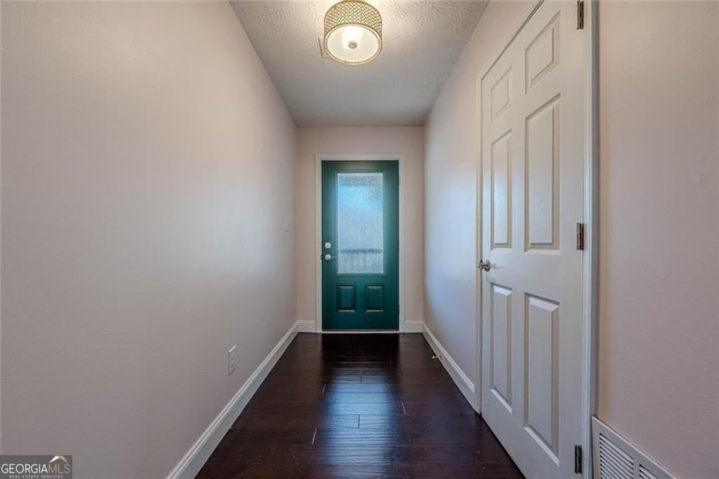 2491 Redfield Dr - Photo 5 of 33