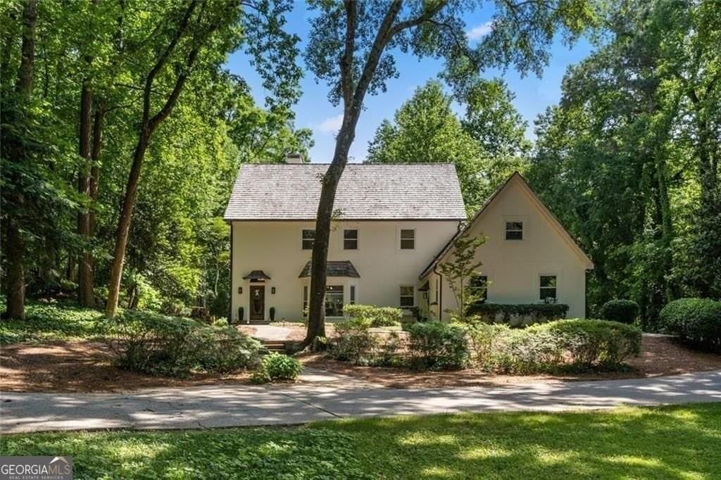 1260 Heards Ferry Rd - Photo 2 of 50
