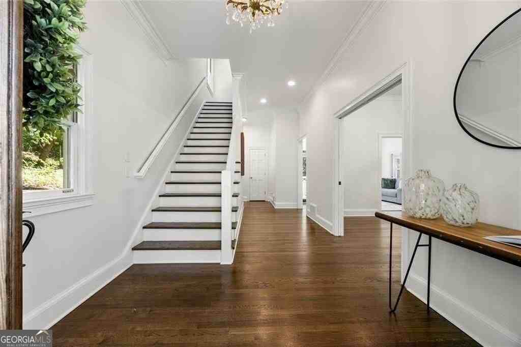 1260 Heards Ferry Rd - Photo 7 of 50