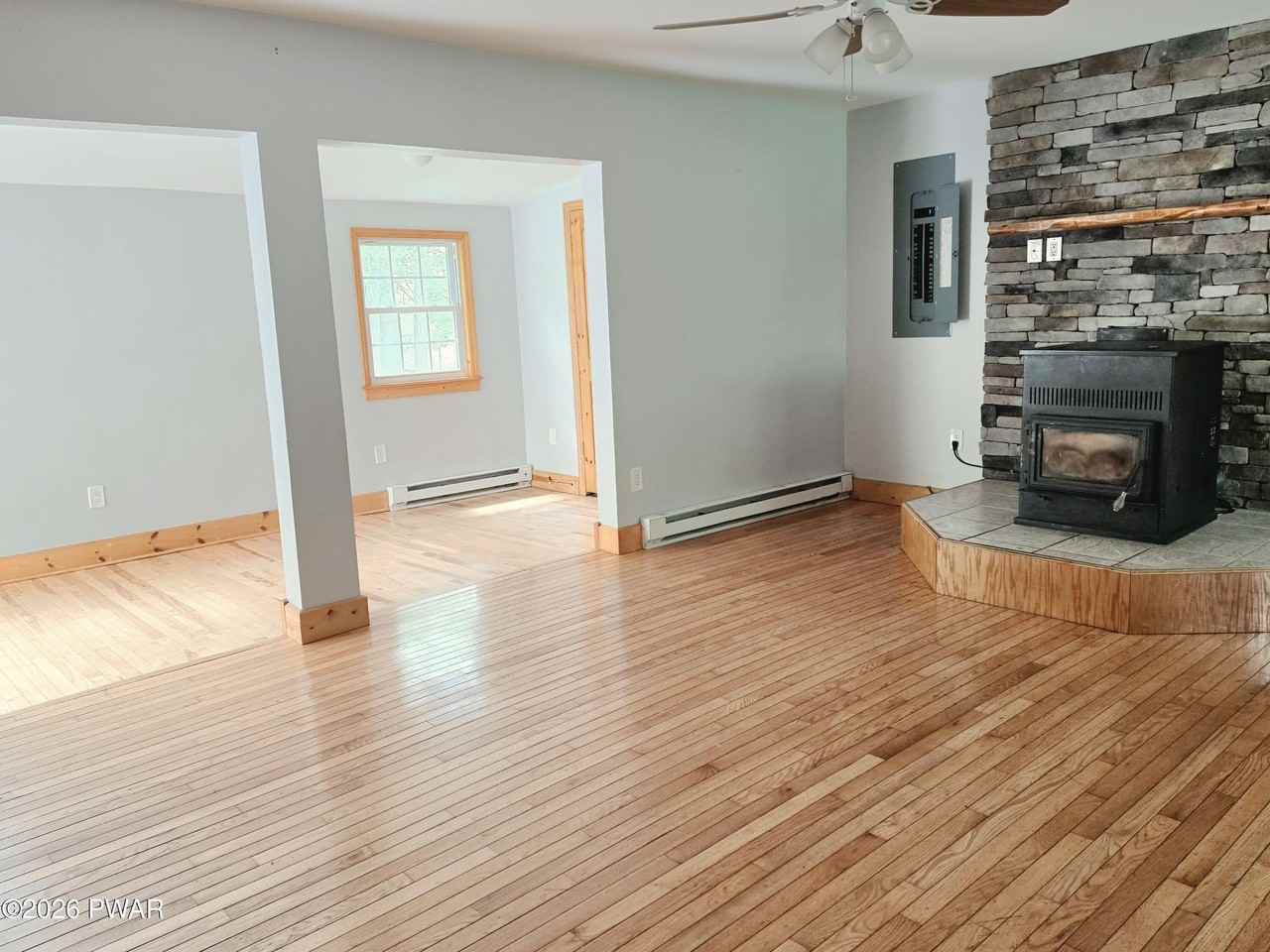 143 S Nichecronk Rd - Photo 6 of 19