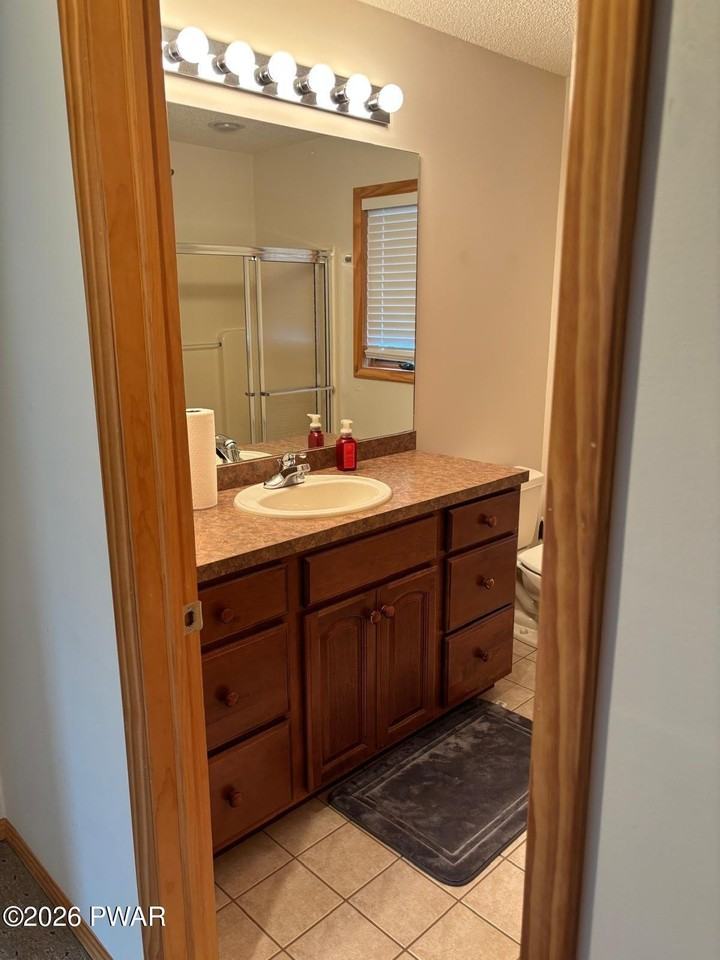 142 Eisenhower Dr - Photo 6 of 19