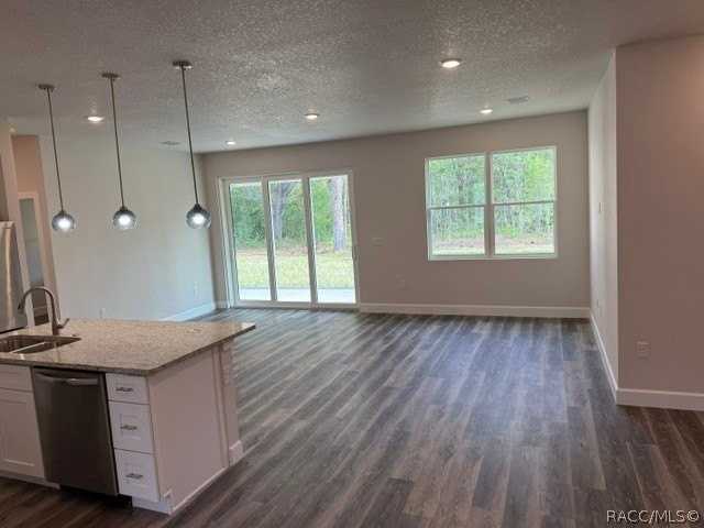 1861 W Hampshire Blvd - Photo 3 of 15