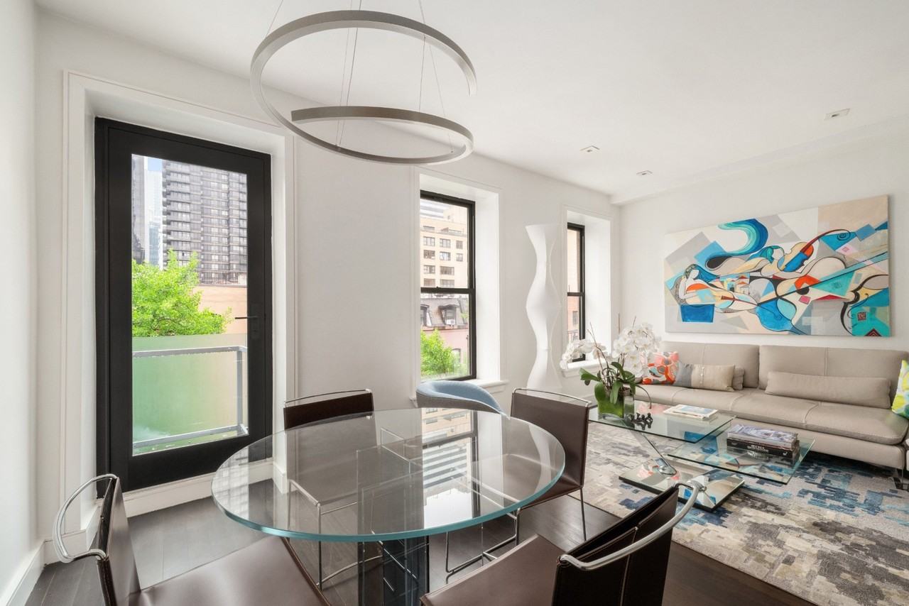345 E 50th St #5D - Photo 5 of 7