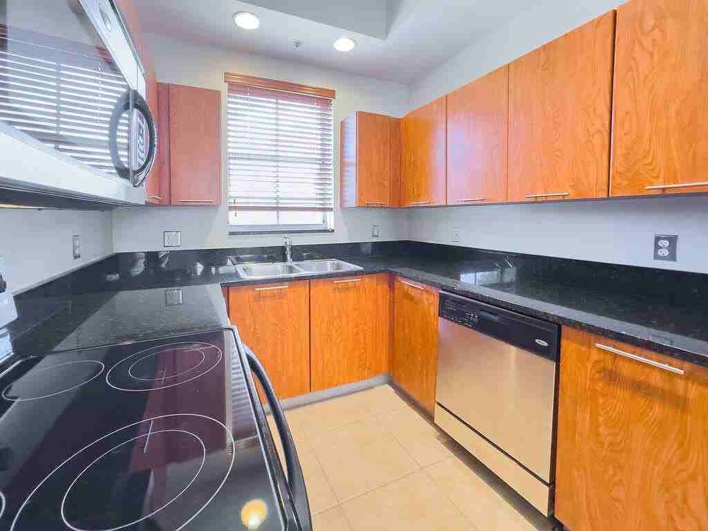 2313 Vintage Dr - Photo 7 of 42