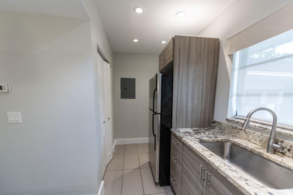 64 Isle Of Venice Dr #22 - Photo 7 of 21
