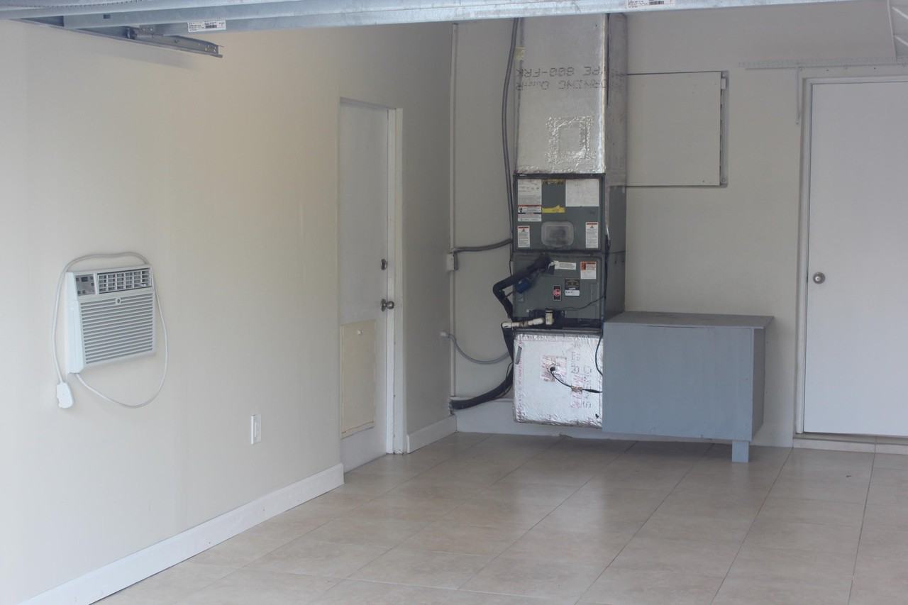 1428 Sw 1st Ave - Photo 4 of 9
