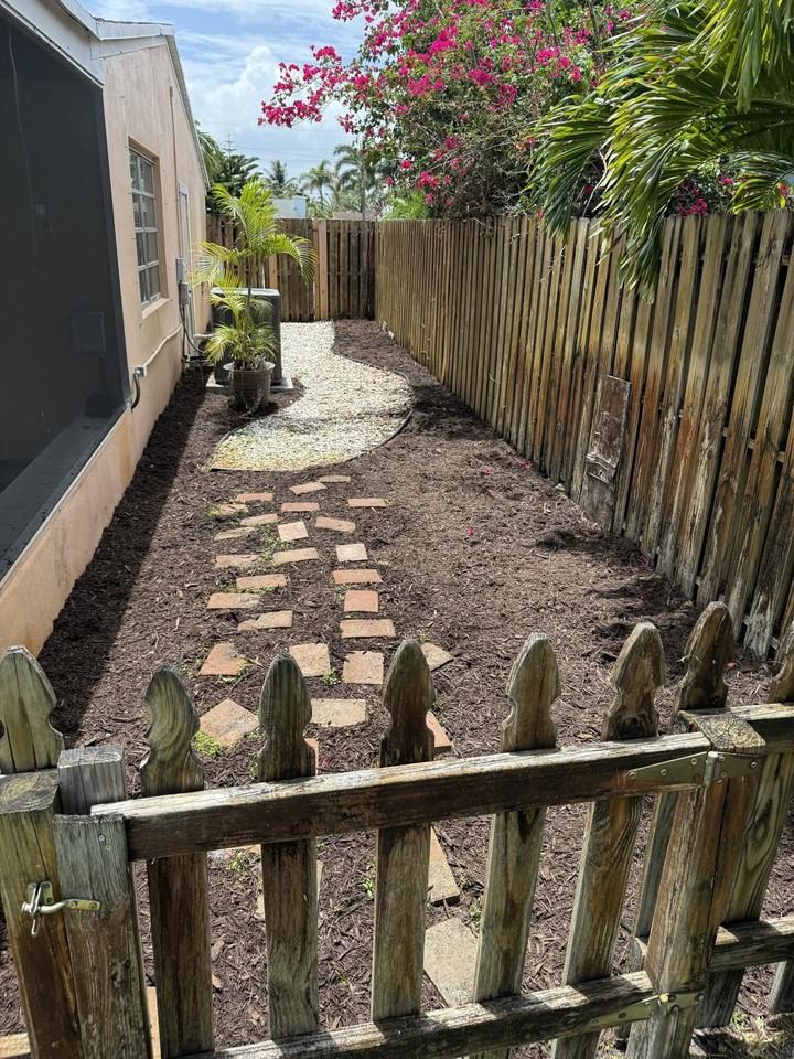1428 Sw 1st Ave - Photo 7 of 9