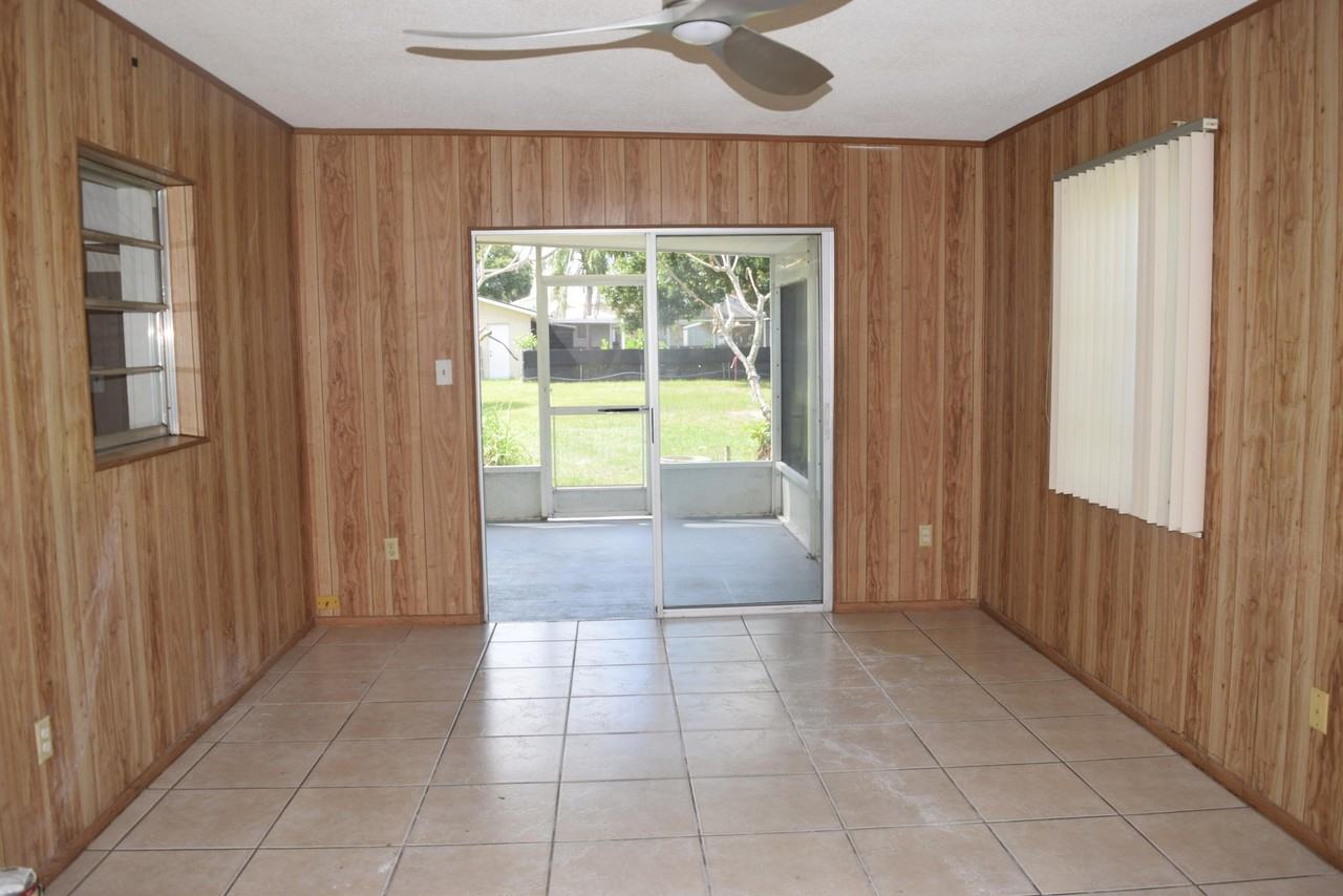 1881 Se Airoso Blvd - Photo 6 of 21
