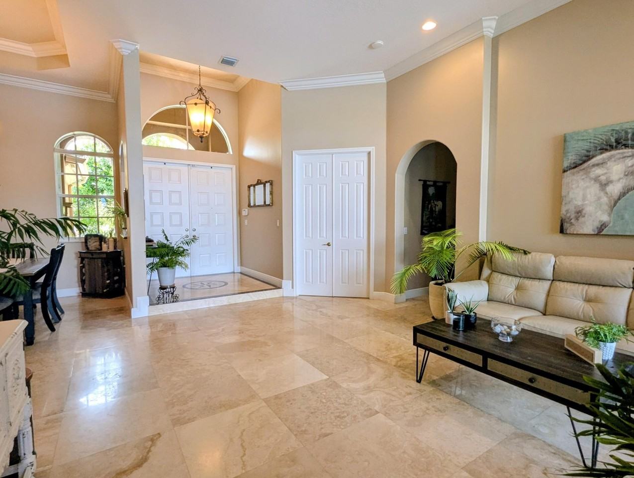 10640 Oak Meadow Ln - Photo 3 of 50