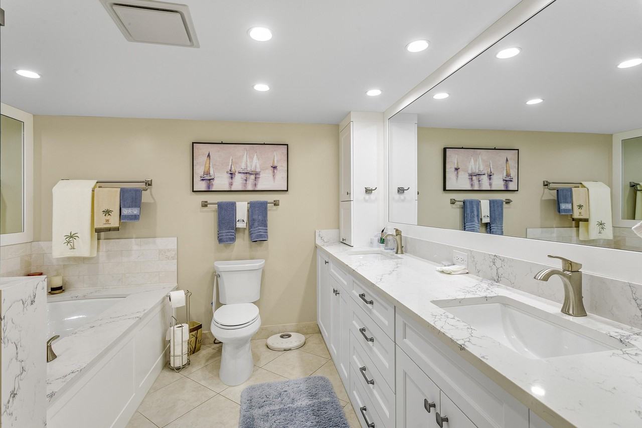 5070 N Ocean Dr #10C - Photo 3 of 50