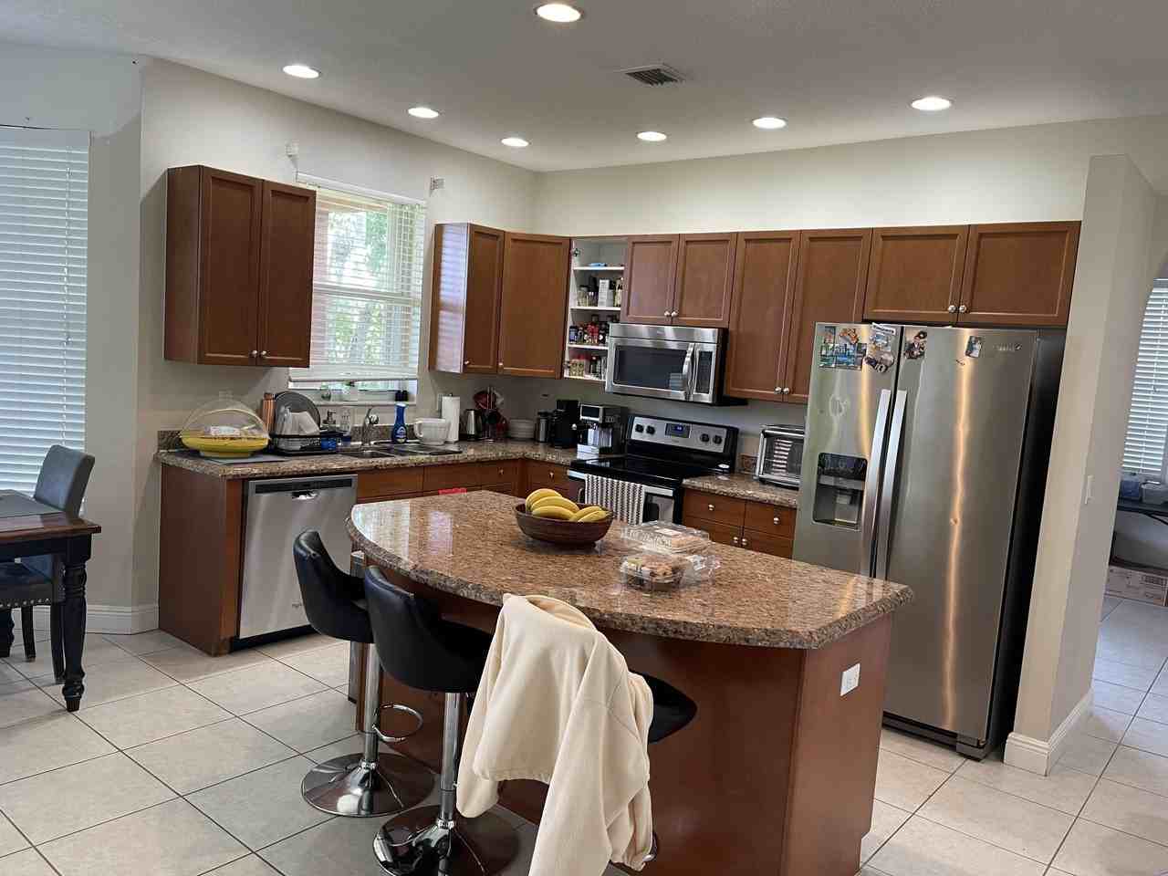 9828 Stover Way - Photo 7 of 21