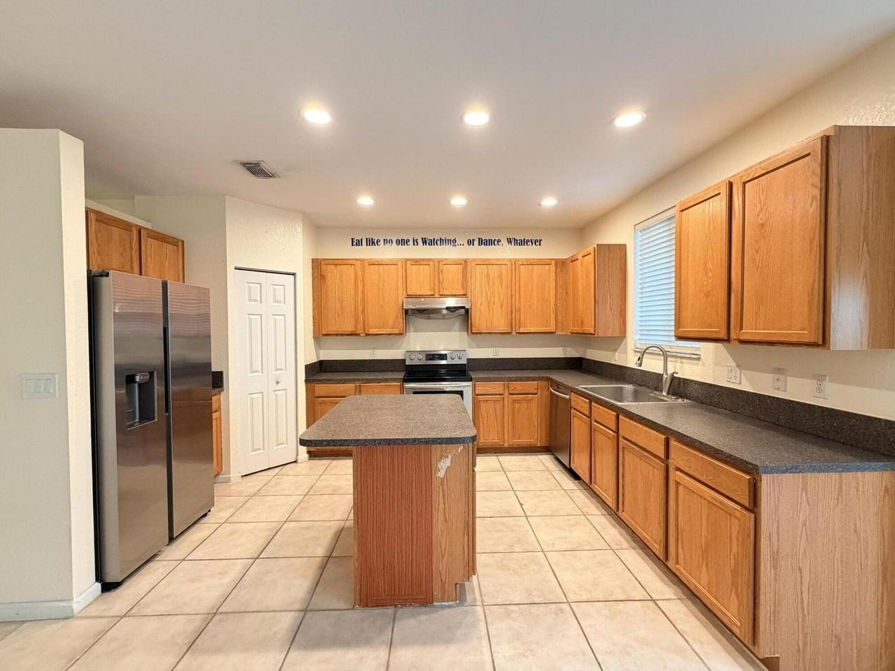 2789 S Evergreen Cir - Photo 2 of 27