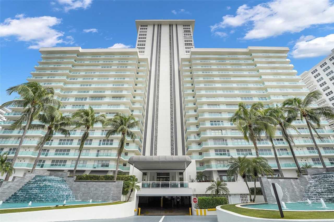 3900 Galt Ocean Dr #511