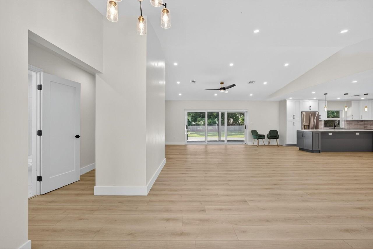 280 Sulky Way - Photo 5 of 41