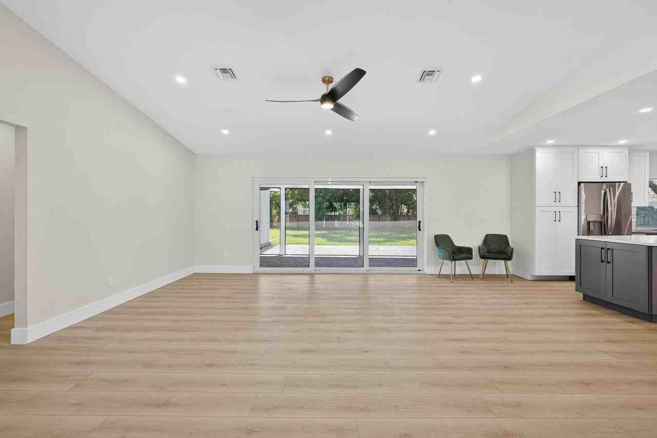280 Sulky Way - Photo 7 of 41