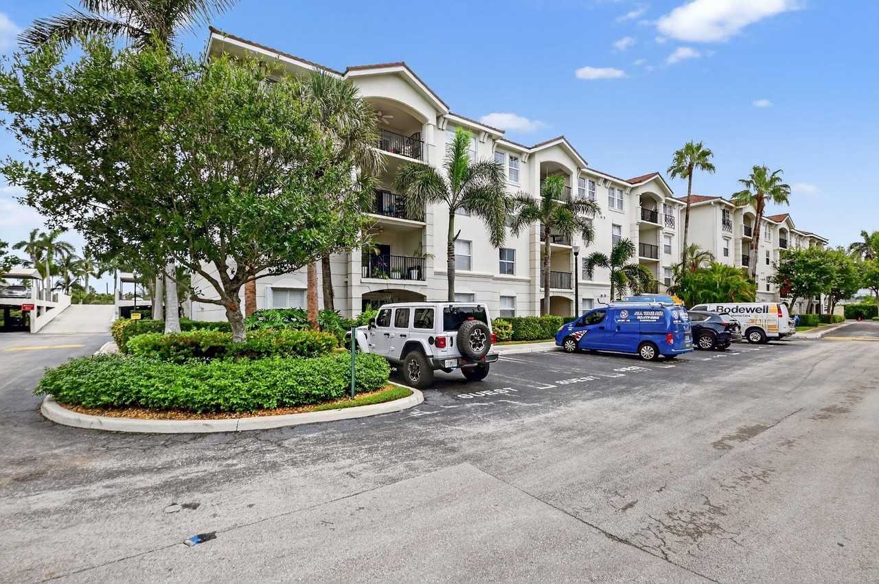 3212 Tuscany Way #3212