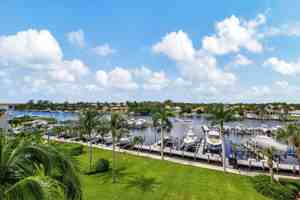 featured image of 444 Bay Colony Dr N