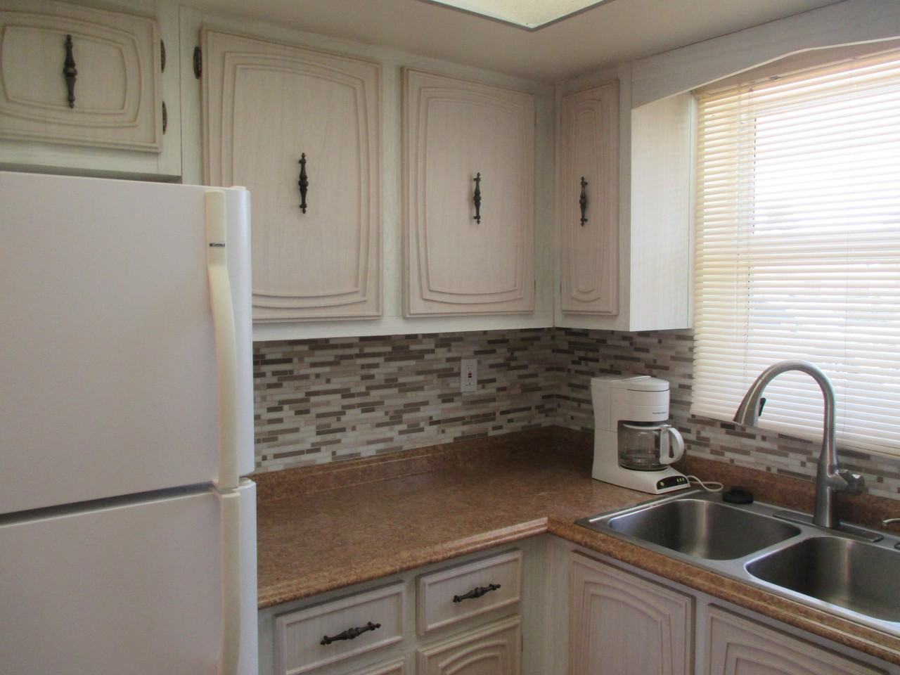 2715 Emory Dr E #C - Photo 4 of 32