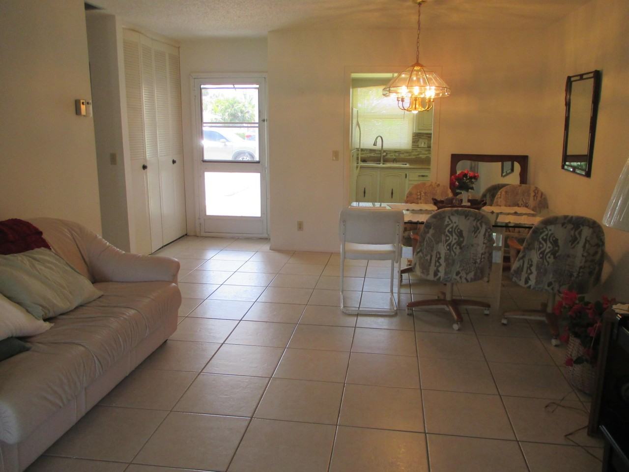 2715 Emory Dr E #C - Photo 7 of 32