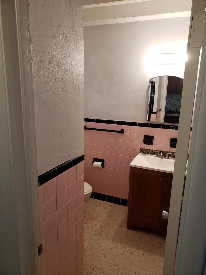 100 Cascade Ln #8 - Photo 3 of 5