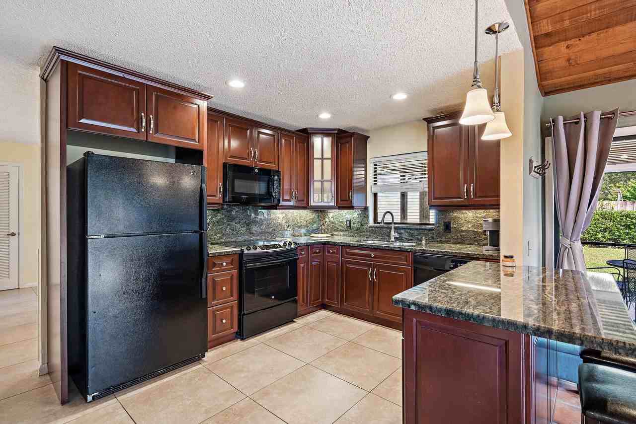 500 Oak Shadow Way - Photo 6 of 20
