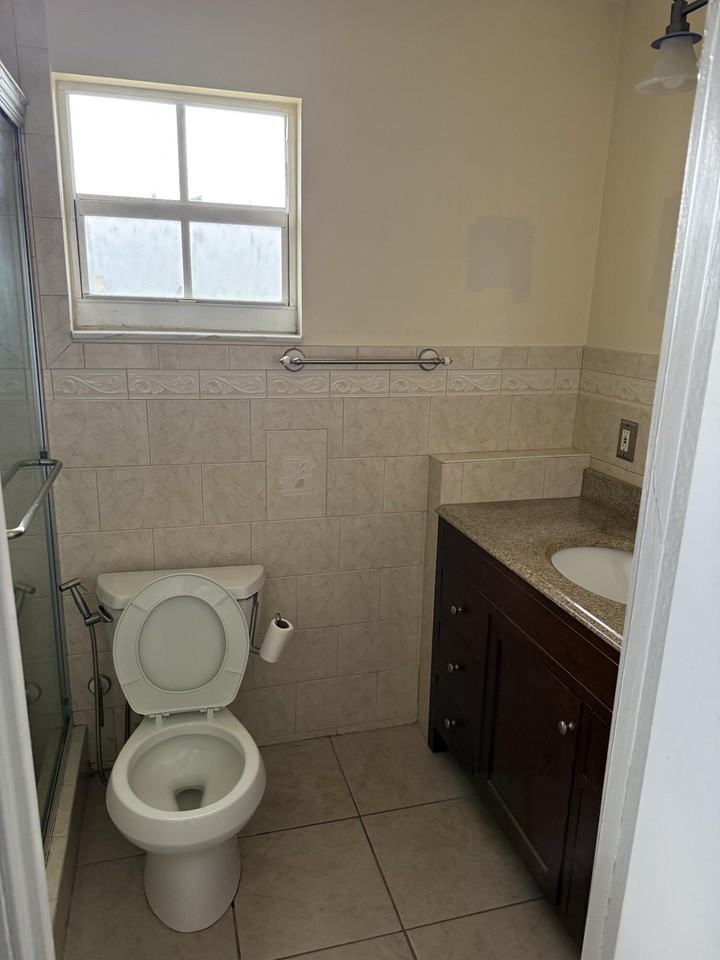 4403 Anna Ln - Photo 5 of 21
