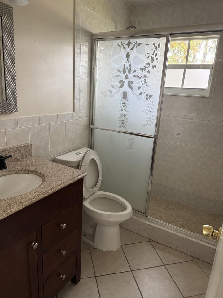4403 Anna Ln - Photo 6 of 21