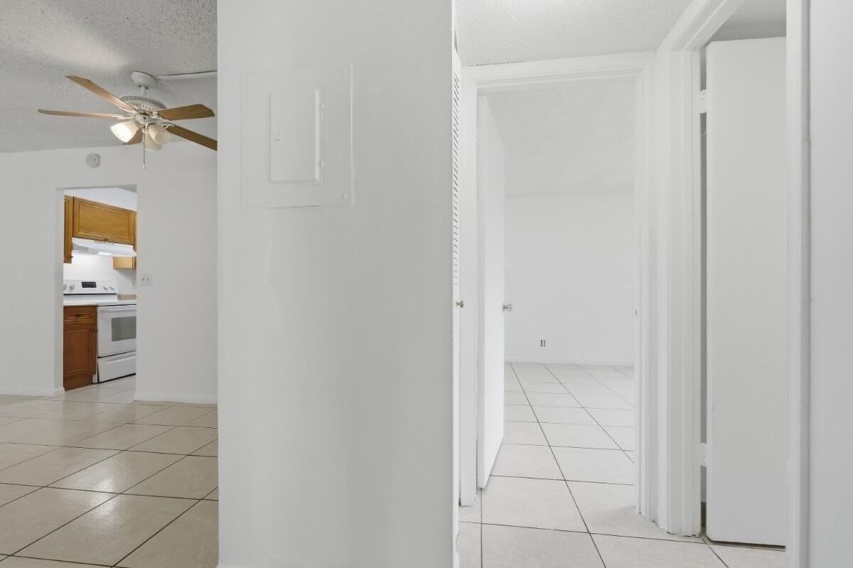 10148 Twin Lakes Dr #12C - Photo 4 of 10