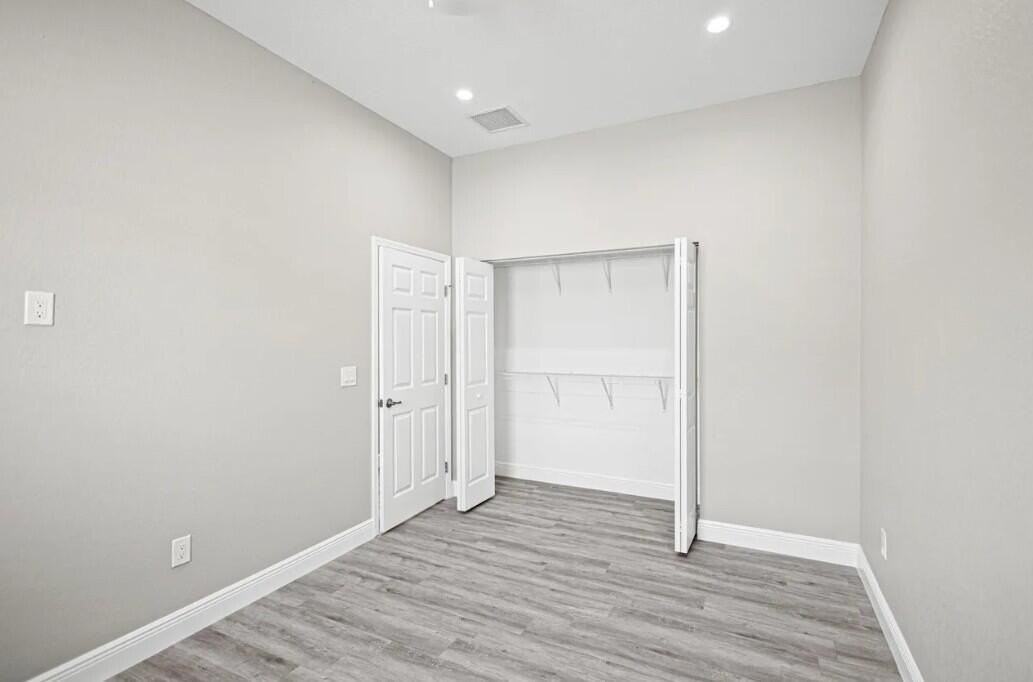 132 Nw 11th Ave - Photo 4 of 7
