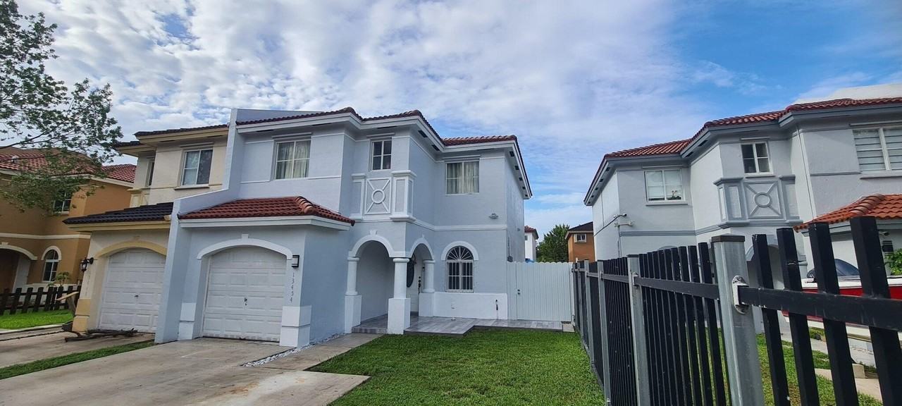 13454 Sw 262nd St - Photo 2 of 40