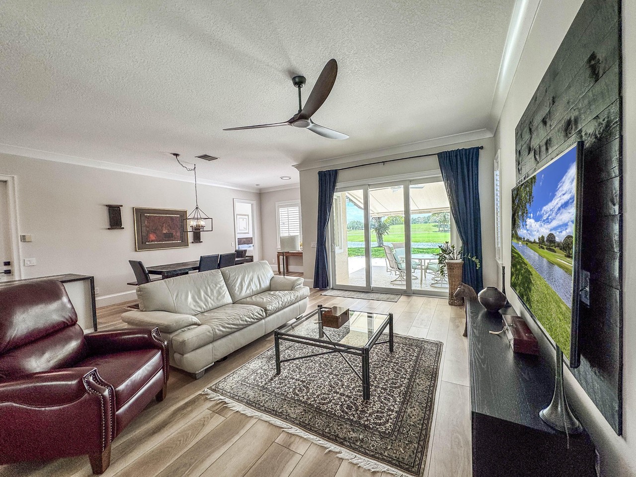 246 Barbados Dr - Photo 4 of 34