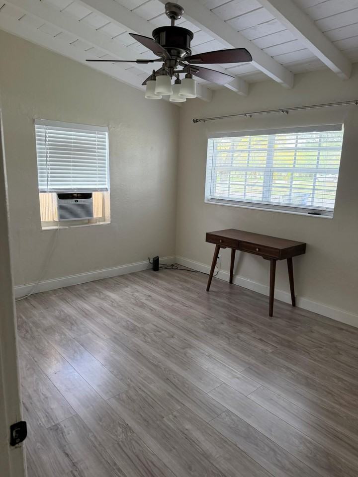 804 Sw 24th Ave - Photo 6 of 8