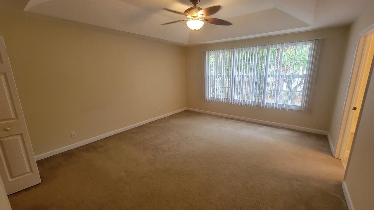 8033 Murano Cir - Photo 7 of 13